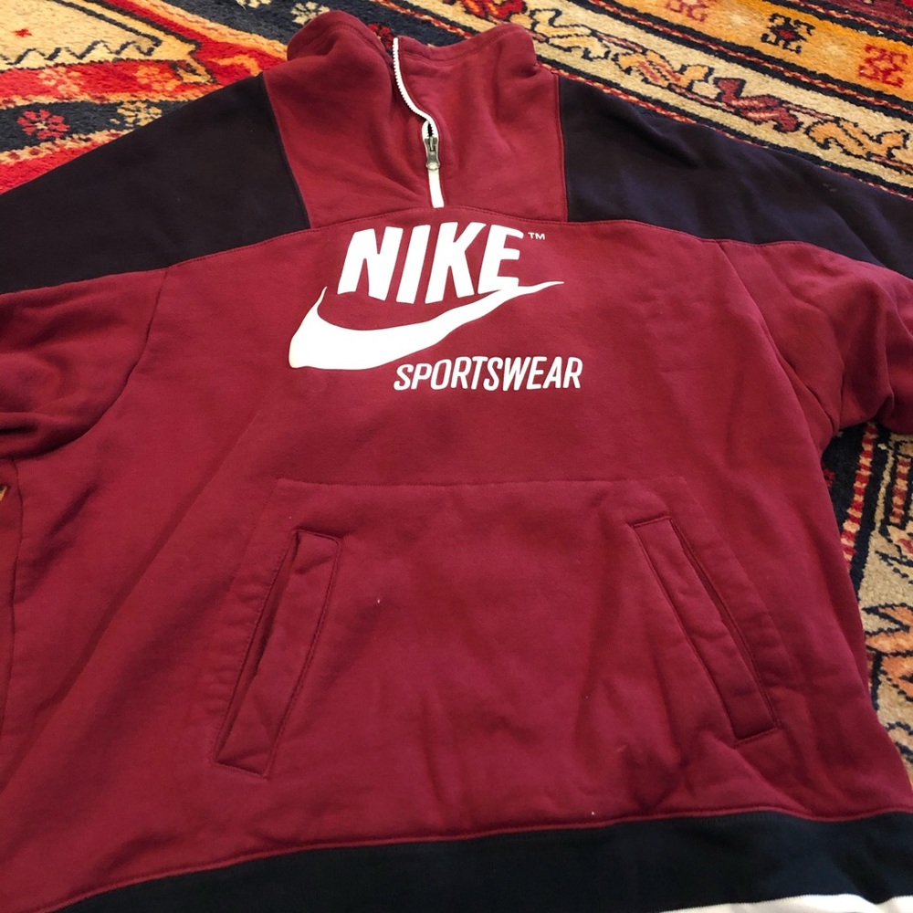 Nike Sweatshirt - Picture 2 of 3